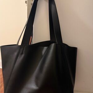 Chic Black Leather Tote Bag
